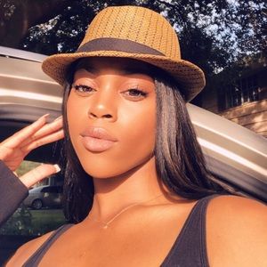 Meet your Posher, Jayla